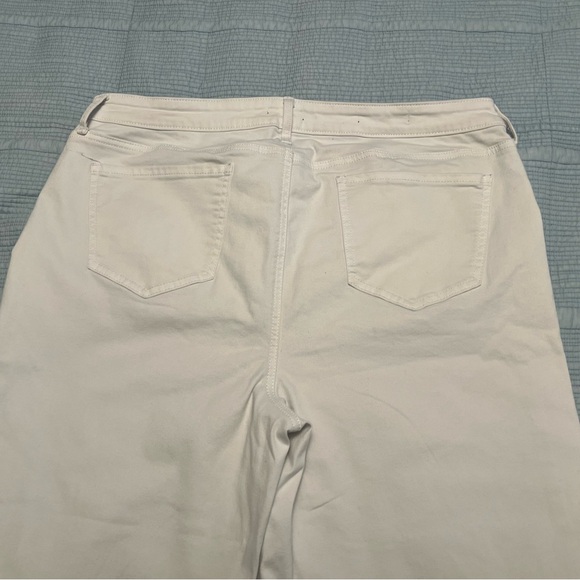 NYDJ wide leg white jeans (1019) - Picture 3 of 5